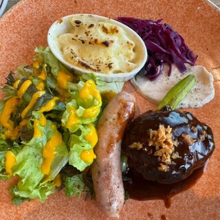 口コミ一覧 : 3＋3CAFE （サンタスサンカフェ） - 藤沢本町/カフェ