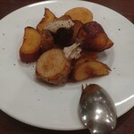 ピッツェリア ファッブリカ 1090 - いろいろなお芋のフリット(アンチョビバターで)