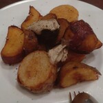 ピッツェリア ファッブリカ 1090 - いろいろなお芋のフリット(アンチョビバターで)