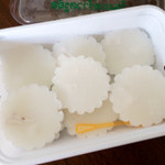 	ข้าวเหนียวครูอ้อ - ウン・ガティ（ココナツミルクを固めた寒天）