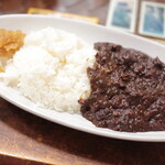 沙羅 - 料理写真:チキンカレー（激辛）。