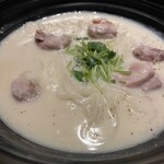 つるとんたん UDON NOODLE Brasserie - メイン？鶏のクリームうどん（細麺、二玉）