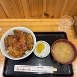 ぶた丼のとん田 - 