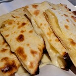 モハンディッシュ - ・チーズナン590円