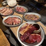 個室 神戸焼肉×食べ放題専門店 肉丸 - 