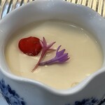 館山美食倶楽部 - ﻿(21)紹興酒風味の杏仁豆腐