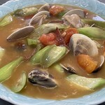 館山美食倶楽部 - (13)沖縄産ヘチマと南房総産蛤（はまぐり）と金華火腿のトマト白湯煮込み