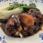 館山美食倶楽部 - (11)揚げ大穴子の大蒜醤油ドラゴン煮込み