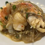 館山美食倶楽部 - (18)活け房州海老（伊勢海老）1kgサイズと春雨の台州煮込み