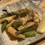 ニューすしセンター 春木屋 裏なんば店 - アスパラとゲソのバター炒め