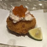 ニューすしセンター 春木屋 裏なんば店 - イクラのせクリームコロッケ