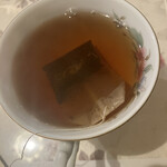 キャナリィロウ - はちみつ苺の紅茶