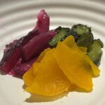 ZANGI一番 - 漬物も食べ放題