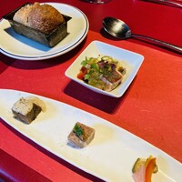 オーセンティック リビング ブッチャー エヌワイシー 福岡警固 - アミューズ・フォカッチャ