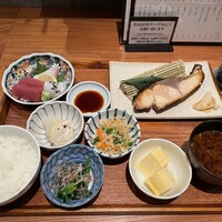 魚とおばんざい 泉士 - 