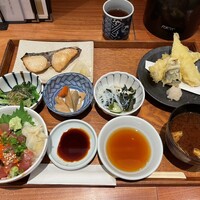 魚とおばんざい 泉士 - 