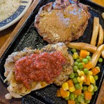 カナディアンロッキー - "ラムステーキ 120g ＋ ハーブチキン 120g" の ランチセット 1,970円（税込）。