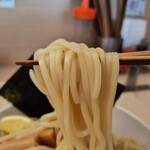 つけそば 周 - 麺リフト