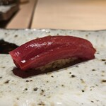 鮨 在 - 北海道産あっけし延縄 本マグロ
      
      赤身 醤油