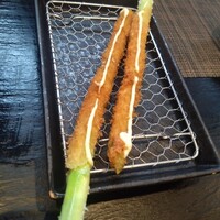 串揚げとワイン Ohana 北浜店  - アスパラ串揚げ