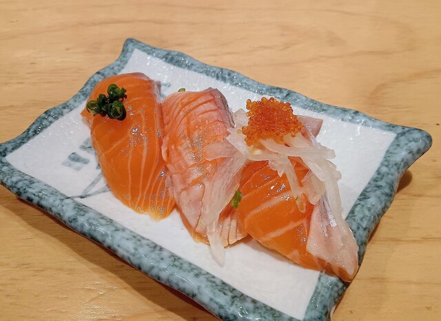 すしページ 魚屋の200円すし ニューすしセンター 西九条 - 西九条/寿司
