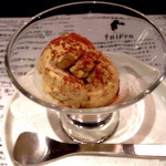 トリッペリア トリッパ - 【2014年10月】シェフのおまかせコース（3,980円）のデザートは2種類選べますが、ピスタチオのジェラートを。まず色が緑じゃない。ほかの料理でもそうなんですが一口目の香りがone＆only。