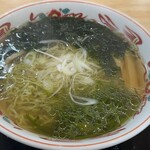 浜どこ - 料理写真:わかめかぶラーメン¥800