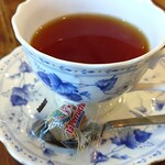 つばめグリル - ホットの紅茶