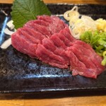 馬刺しともつやき おにくの大将 - 