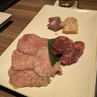 焼肉うしごろ 新宿三丁目店 - 