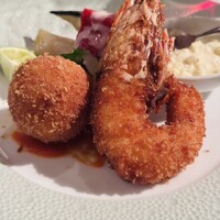 ミクニ - カニクリームコロッケとエビフライ