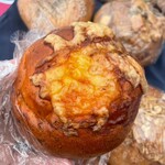 テコナ　ベーグルワークス - カマンベールベーコントマト