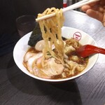 横浜中華そば 維新商店 - 相棒のリフト♪