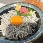 ゆうまん丸食堂 - 