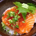 天海 - 鮭といくらの親子丼