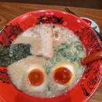 ラー麺ずんどう屋 - 味玉ラーメンこってり細麺ヤワ