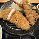 嬉嬉豚 とんかつ 「君に、揚げる。」(極) - 