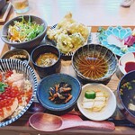 兎 - 料理写真:豪華はらこめし