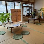 路地裏の佐藤家 - 店内