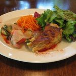 前菜（玉ねぎとベーコンのキッシュ、ヒラマサのマリネ、人参ラぺ）(2014.07)