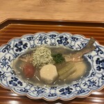 本城 - 子持ち鮎香梅煮　手前里芋　右ずいき　左梅　とろろ昆布