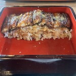 江島牡丹園 深見草 - うな重(上)+ご飯大盛り断面 接写
