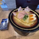 熱海ゴールデンアイ - 着丼の図