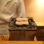 Suzue - 太刀魚を炭火で焼いております　(2014/10)