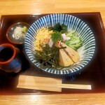 石挽き手打ち 一葉 - 2025年9月27日(土)   冷やし五目蕎麦 1,375円