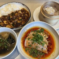 よだれ鶏と麻婆丼のセット