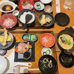 松山鯛めし 秋嘉 本店 - 松山鯛めし（手前）宇和島鯛めし（奥）
