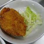 みたけ食堂 - 肉じゃがコロッケ200円