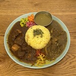 チヒイロスパイスカフェ - 選べるあいがけカレー