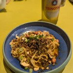 自然派中華とワイン 戸芽主 - 汁無し担々麺辛めで。山椒香るー(^o^)食事もチョイスできます。炒飯、担々麺、冷やし担々麺。